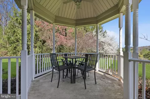 Exterior - 5 Glen Hollow Ct, Reading, PA 19607 photo 5 of 11