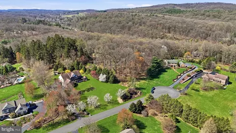 View/Area - 5 Glen Hollow Ct, Reading, PA 19607 photo 4 of 5