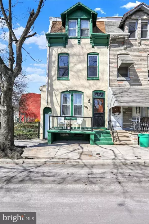 209 Franklin St, Reading, PA 19602