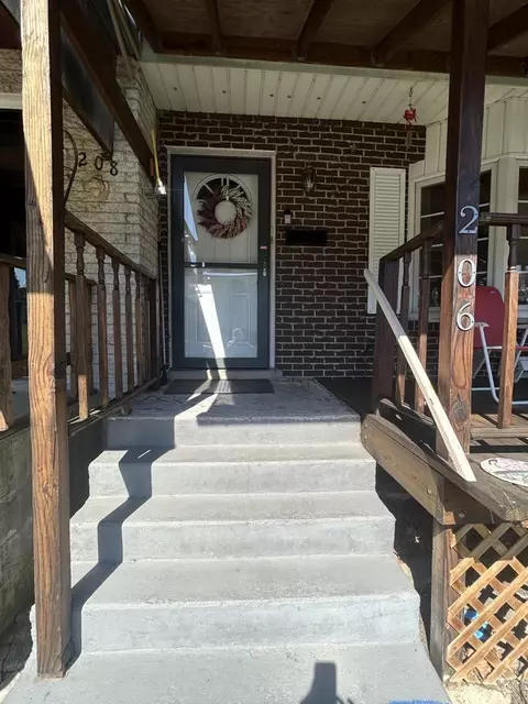 Exterior - 206 Hendel St, Reading, PA 19607 photo 3 of 6