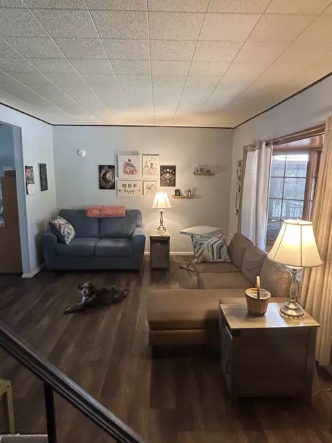 Living - 206 Hendel St, Reading, PA 19607 photo 2 of 3