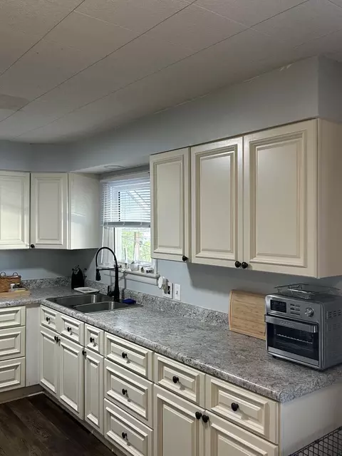 Kitchen - 206 Hendel St, Reading, PA 19607 photo 2 of 3