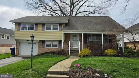 2707 Craig Ave, Reading, PA 19609