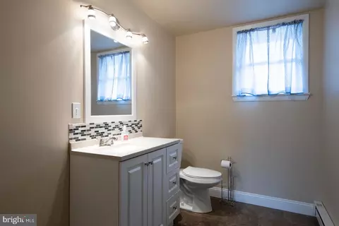 Bath - 316 Morrison Rd, Reading, PA 19601 photo 1 of 1