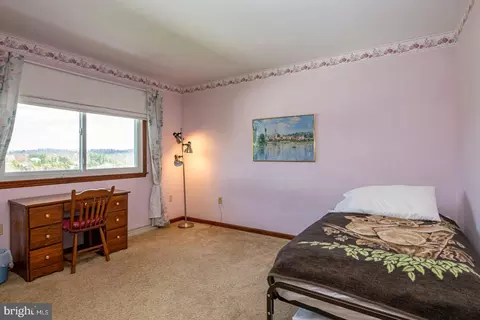 37 Estates Dr, Reading, PA 19606 photo 33