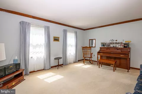 37 Estates Dr, Reading, PA 19606 photo 25