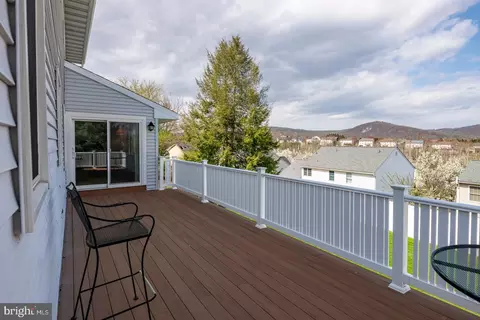 37 Estates Dr, Reading, PA 19606 photo 10