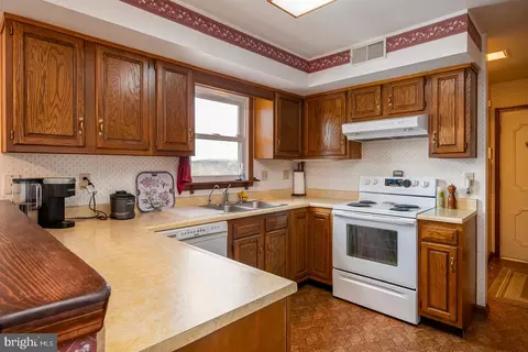 37 Estates Dr, Reading, PA 19606 photo 17
