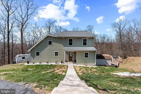 51 Hausman Rd, Lenhartsville, PA 19534