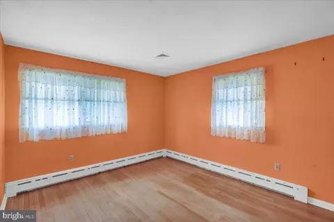 Bedroom - 1405 Meade St, Reading, PA 19607 photo 2 of 7