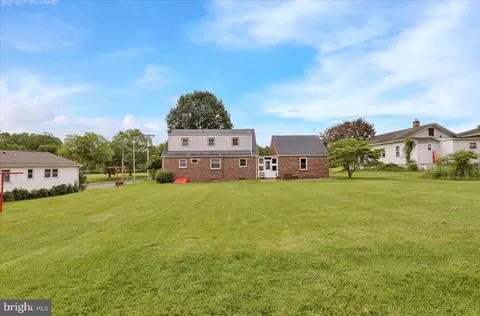 Exterior - 1405 Meade St, Reading, PA 19607 photo 6 of 9