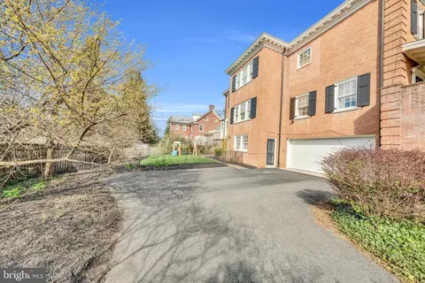Exterior - 1500 Alsace Rd, Reading, PA 19604 photo 8 of 13