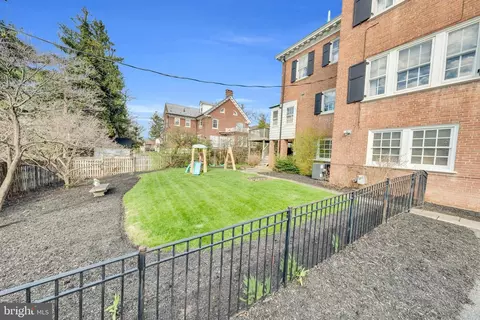Exterior - 1500 Alsace Rd, Reading, PA 19604 photo 10 of 13