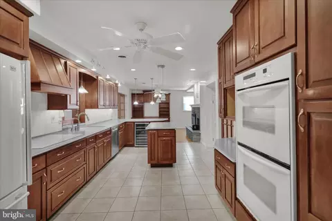 Kitchen - 602 N Brobst St, Reading, PA 19607 photo 3 of 3