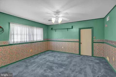 Bedroom - 602 N Brobst St, Reading, PA 19607 photo 4 of 5