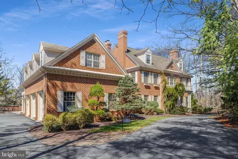 1821 Museum Rd, Wyomissing, PA 19610