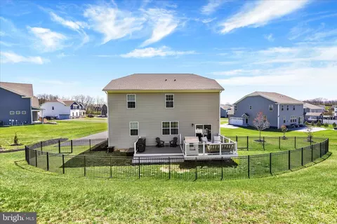 Exterior - 217 Merifield Ct, Reading, PA 19608 photo 6 of 8