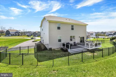 Exterior - 217 Merifield Ct, Reading, PA 19608 photo 5 of 8