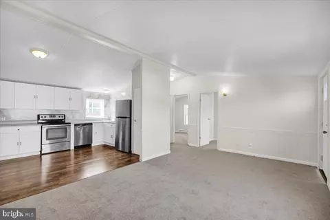 327 Oak St, Hamburg, PA 19526