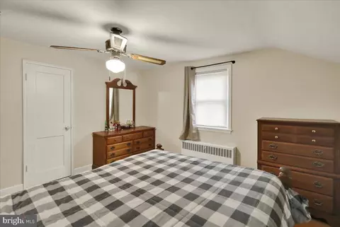 Bedroom - 1152 Gregg Ave, Reading, PA 19607 photo 3 of 5