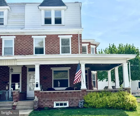 28 College St, Boyertown, PA 19512
