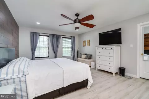 Bedroom - 23 Nancy Cir, Reading, PA 19606 photo 3 of 9