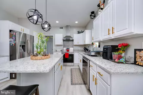 Kitchen - 23 Nancy Cir, Reading, PA 19606 photo 1 of 5
