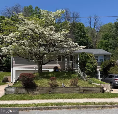 1530 Kramer Ave, Reading, PA 19606