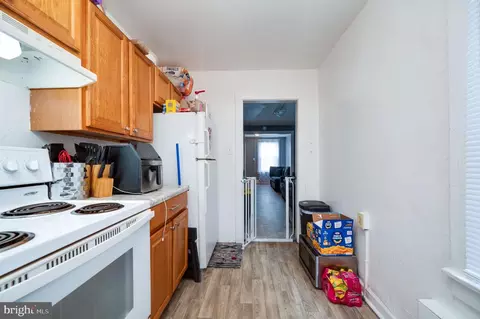 Entry Way - 235 Hudson St, Reading, PA 19601 photo 9 of 13