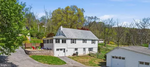 Exterior - 238 Kemp Rd, Barto, PA 19504 photo 14 of 21