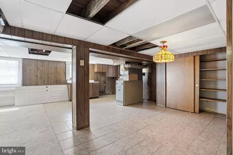 Entry Way - 238 Kemp Rd, Barto, PA 19504 photo 2 of 3