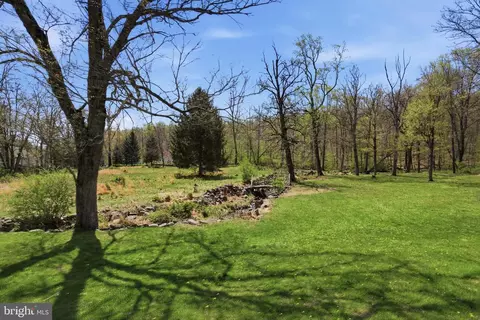 Exterior - 238 Kemp Rd, Barto, PA 19504 photo 10 of 21