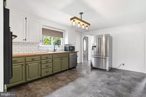 Kitchen - 238 Kemp Rd, Barto, PA 19504 photo 1 of 4