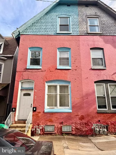 420 Woodward St, Reading, PA 19601