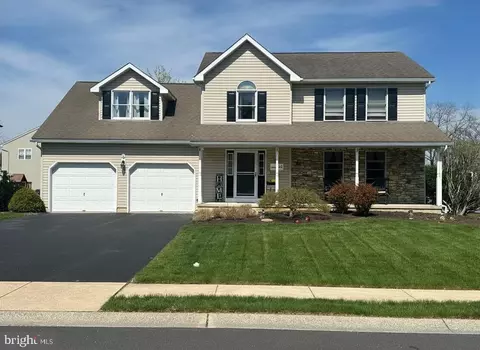 244 Longleaf Dr, Blandon, PA 19510