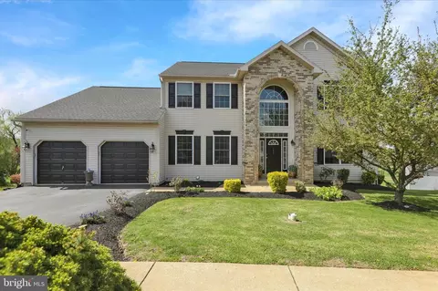 Exterior - 208 N Sandy Ln, Reading, PA 19608 photo 2 of 7