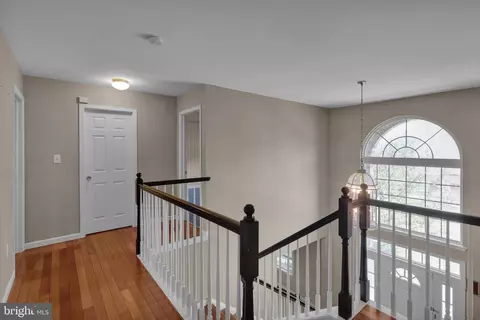 Entry Way - 208 N Sandy Ln, Reading, PA 19608 photo 5 of 9