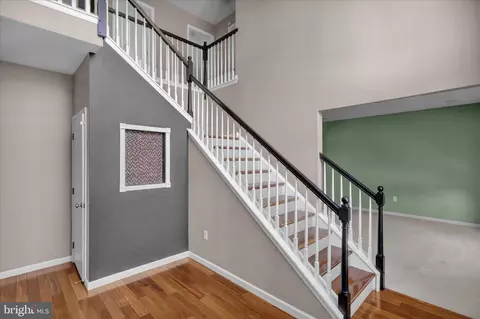 Entry Way - 208 N Sandy Ln, Reading, PA 19608 photo 2 of 9