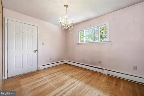 Bedroom - 904 Crestview Ave, Reading, PA 19607 photo 1 of 7
