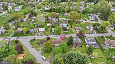View/Area - 904 Crestview Ave, Reading, PA 19607 photo 1 of 5