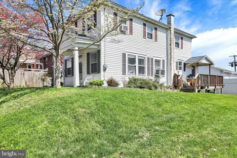 111 Baker Ave, Reading, PA 19607 photo 3