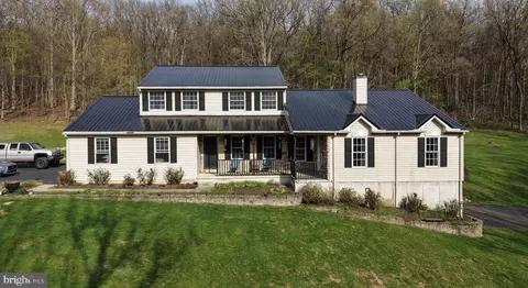75 Clemens Rd, Fleetwood, PA 19522