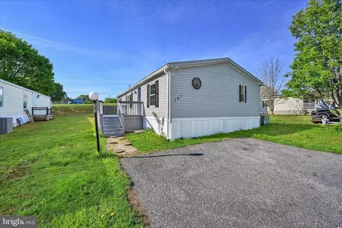 107 White Pine Ave, Hamburg, PA 19526