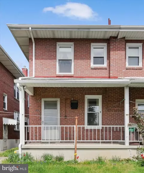 Exterior - 1340 Fern Ave, Reading, PA 19607 photo 7 of 11