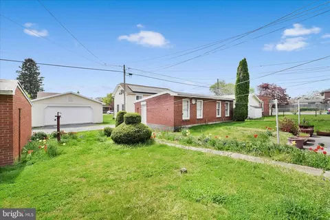 Exterior - 1340 Fern Ave, Reading, PA 19607 photo 6 of 11