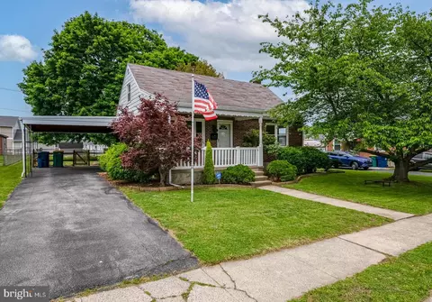 2811 Garfield Ave, Reading, PA 19609