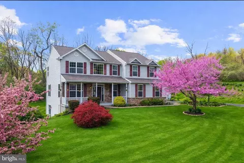 4 Kerryn Dr, Robesonia, PA 19551