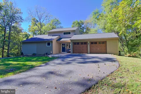 Exterior - 13 Shade Rd, Oley, PA 19547 photo 9 of 11
