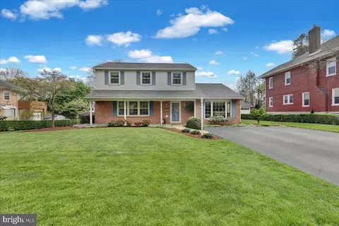 Exterior - 4 Upland Rd, Reading, PA 19609 photo 3 of 10