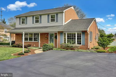 Exterior - 4 Upland Rd, Reading, PA 19609 photo 5 of 10